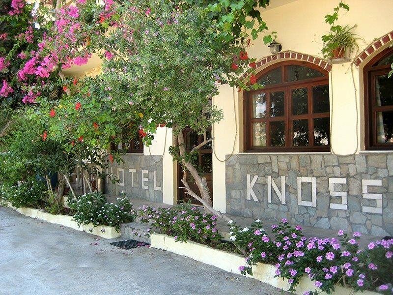 Knossos Hotel カラマキ エクステリア 写真