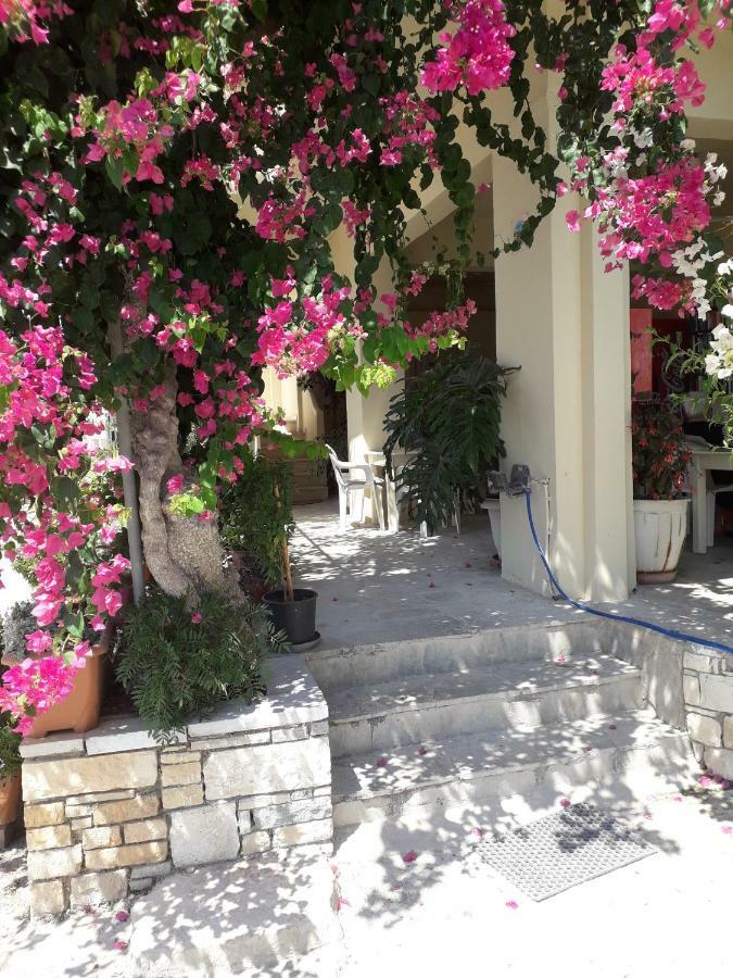 Knossos Hotel カラマキ エクステリア 写真