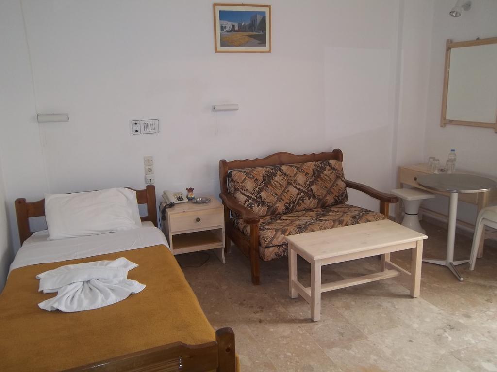 Knossos Hotel カラマキ エクステリア 写真